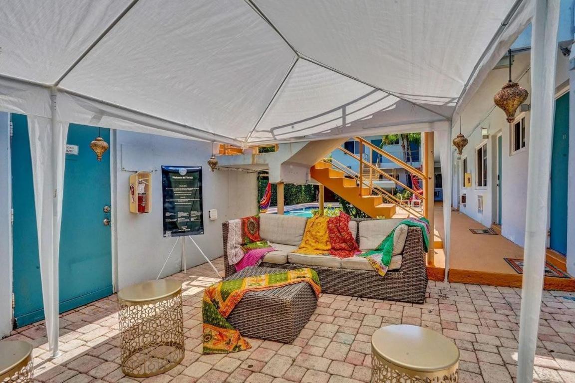 Ferienwohnung Secluded Hollywood Studio Walk To Beach Boardwalk Dania Beach Exterior foto